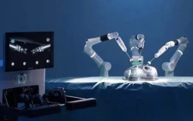 Kirurške medicinske komponente iz ogljikovih vlaken: robotske roke, posteljne...