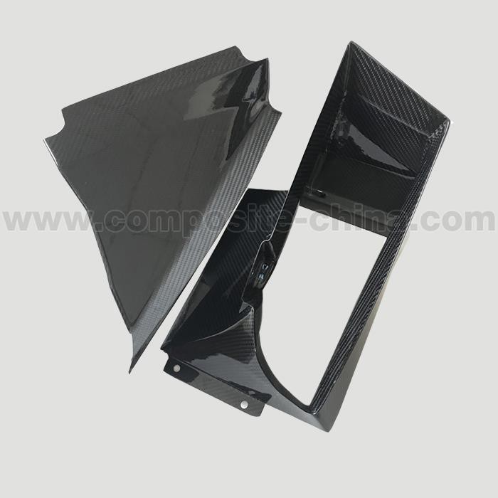 Avtodeli iz ogljikovih vlaken