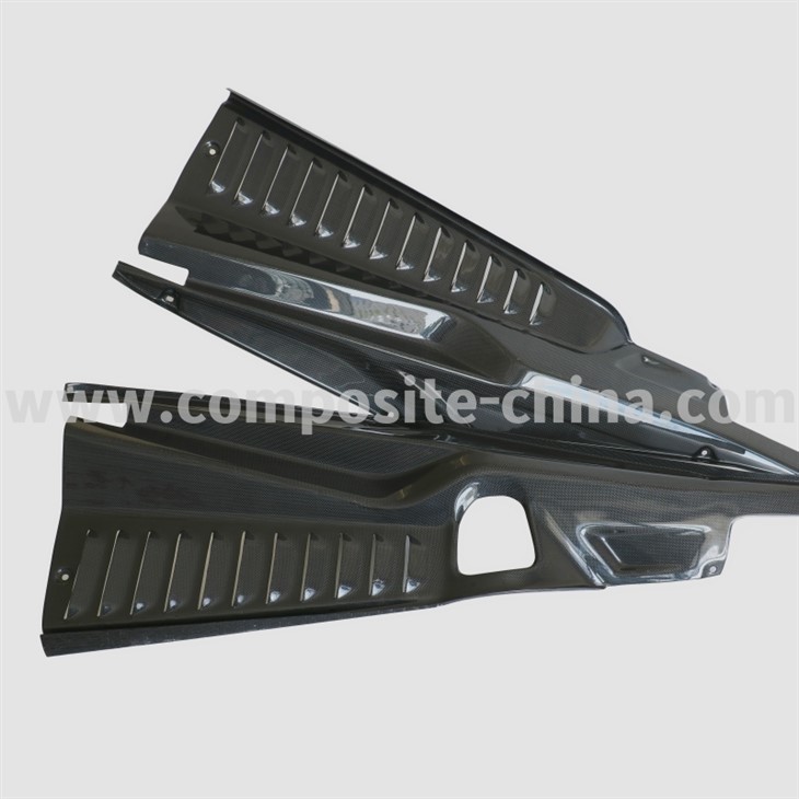 Deli po meri za dodatke iz ogljikovih vlaken